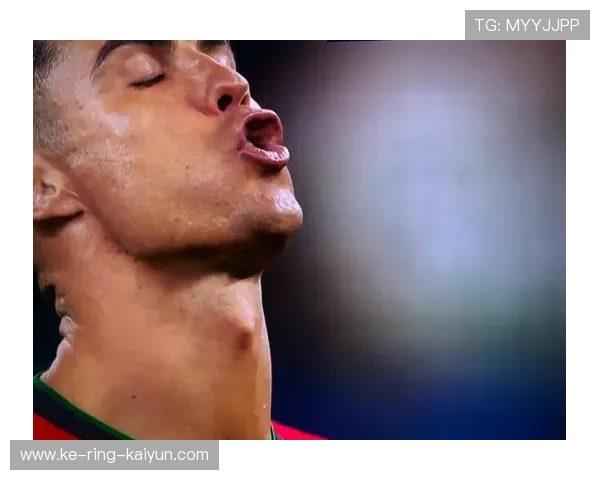 葡萄牙大胜,C罗助攻比进球更惊艳